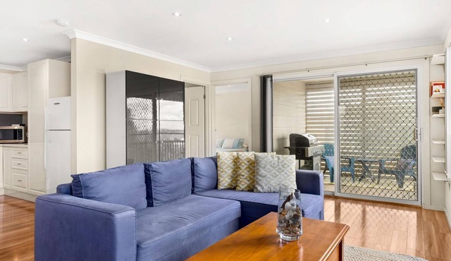 Bayview Unit in Surf Beach