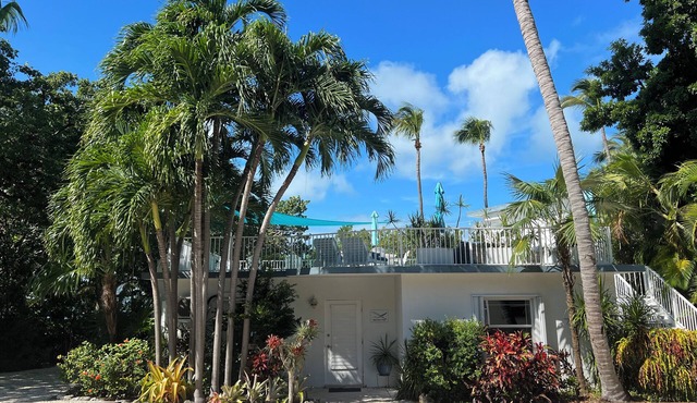 Bayview Villa- Pet-Friendly Waterfront Paradise. A fisherman's dream!