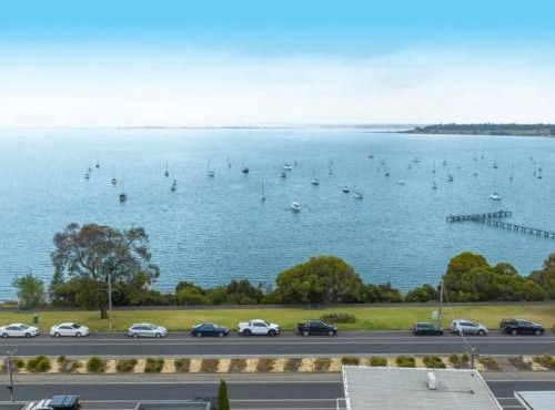 Bayview Waterfront Apartment Geelong