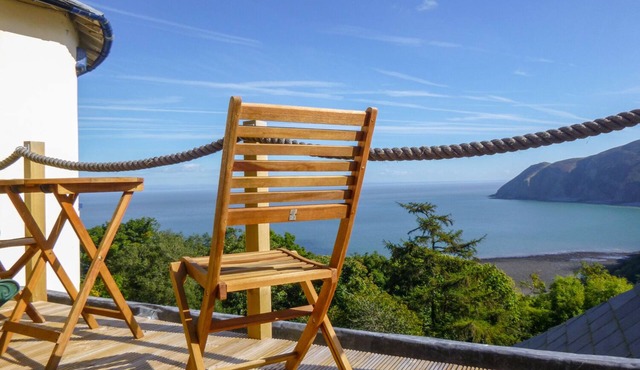 BAYWATCH (ST. DAVID'S VIEW), luxury holiday cottage in Lynton