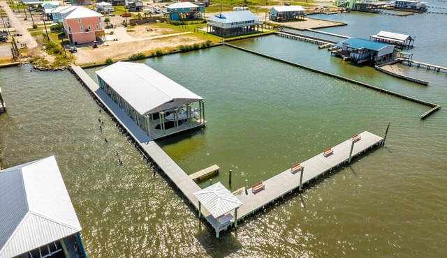Baywinds Condo 8: Coastal Realty Group
