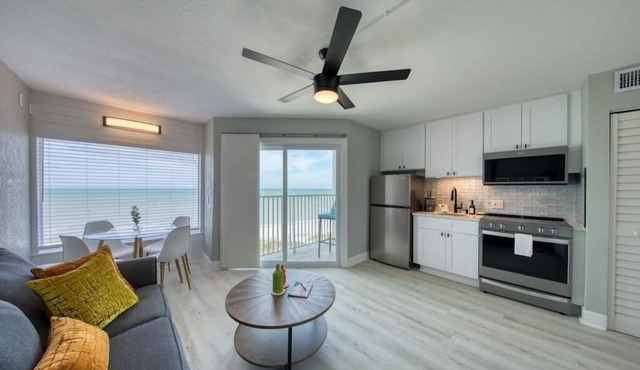 BBC310 Renovated Beachfront Condo W/Pool