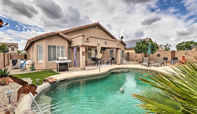 BBQ-Ready Oasis Near Golfing + Surprise Stadium!