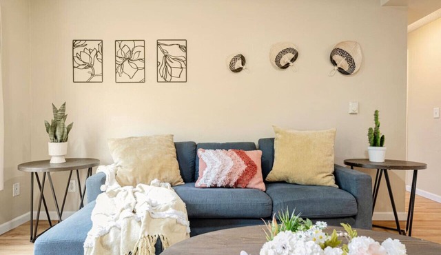 BD35 1b1b Apt Unit 1 @S Seattle close to airport