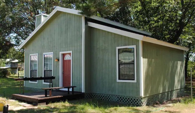 BDB 2: Bonham Cabin w/Mess Hall Access
