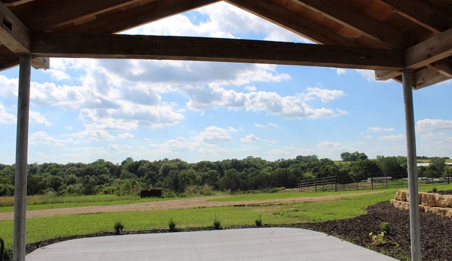 Be as connected or disconnected as you wish - in the cozy country cabin