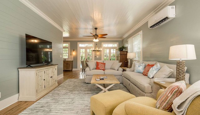 BE AS YOU ARE - 3 Bedroom/3 Bathroom - Mid Town KEY WEST w/POOL
