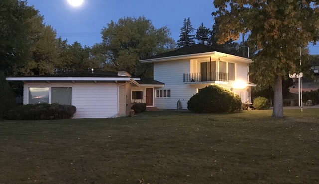 Be Our Guest at this Premier Property in Riverview