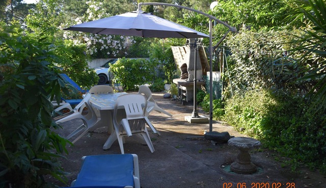Beach<100m. Air conditioning. Wifi. Enclosed garden. bbc. Parking.opt car. No. of activities