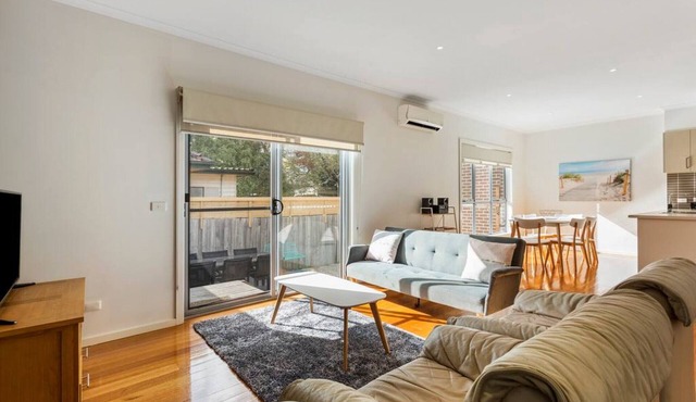 Beach 27 by Ready Set Stay - WiFi & Pet Friendly