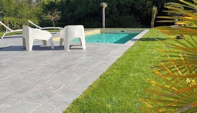 Beach 5 min, New private swimming pool, Villa 5 min. walk from shops