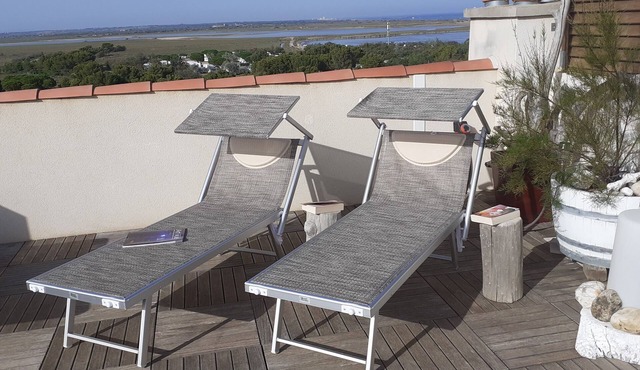 BEACH 5mn. panoramic view : SEA, GARRIGUE .ROOF -TOP. No VIS à VIS