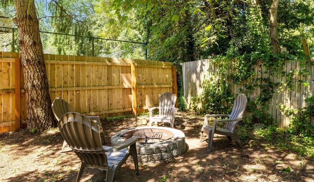 Beach Access - Bainbridge Island - Poulsbo - Water Views - NEW Decks