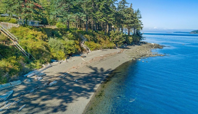 Beach Access! Near Roche Harbor (LBR)