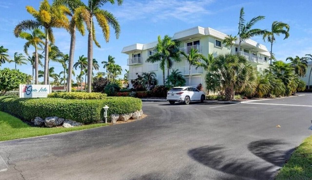 Beach Access & Pool-Peaceful 2BR Sea Isles Condo-Key Colony Beach-1st floor