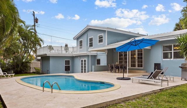 Beach Access & Pool Casa de Palmeras by RoveTravel