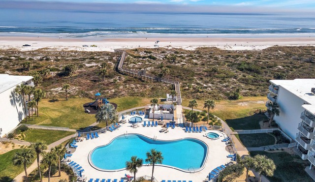 Beach Access St. Augustine villa with Indoor/outdoor pool & tennis courts