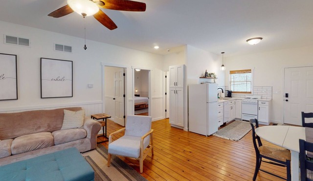 Beach Access to Ozark, Visit the Cottage on Valley Road!