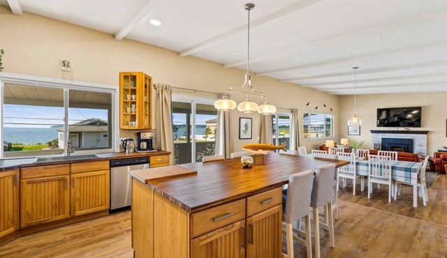 Beach access, water view, BBQ, WIFI-PCD