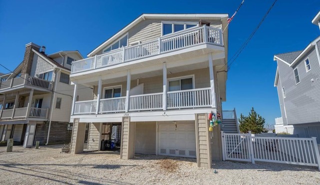 Beach AND Bay Views- Located in the quiet north end of Sea Isle, directly across the street to beach