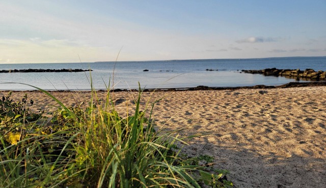 Beach and Town! Best of Both! Plus Central AC!