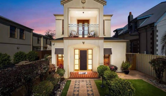 Beach & Bay - Modern Family Stay Glenelg North