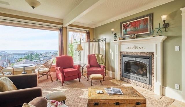 Beach, Bayfront, Breweries. Picturesque Ocean View