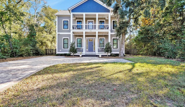 Beach Better Have My Money! Clean "Ocean Close" Getaway! 5BR, Pool & EV Charger!