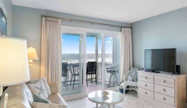 Beach Bliss (1-Bedroom Villa) by RedAwning