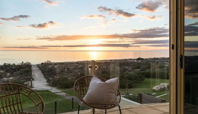 Beach Bliss - Ocean Views/Private Beach Access