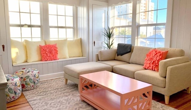 Beach Bliss | steps to ocean | sleeps 12