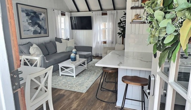 Beach Block 1940s Bungalow: Embrace Coastal Charm and Timeless Vintage Vibes!