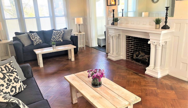 Beach-block and ocean views!