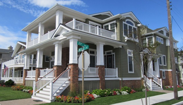 Beach Block Ocean City 5-room apartment, newly built in desired Goldcoast