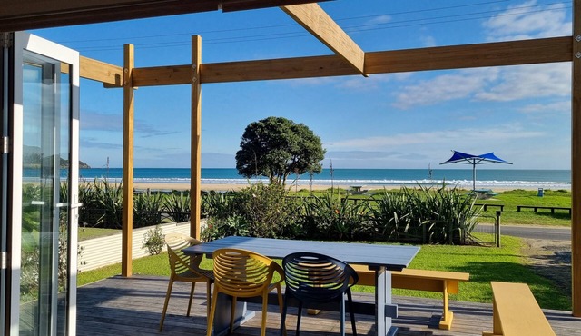 'Beach break' Ahipara beachfront house