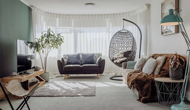 Beach Break - Central, Spacious Beach Bungalow