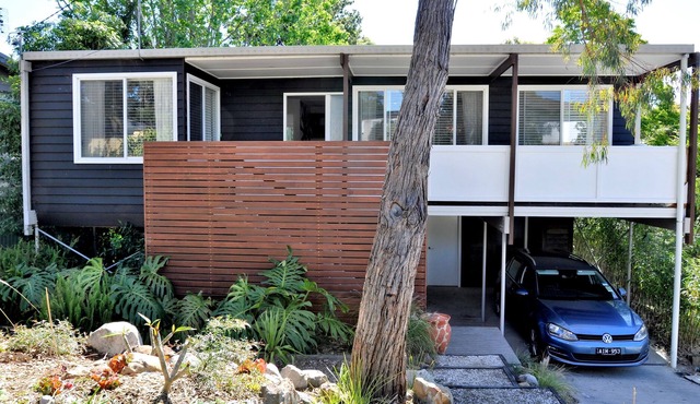 BEACH BREAK - Retro 70's Beach House ideally located close to surf beaches