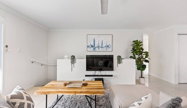 Beach Breeze Holiday Unit 1