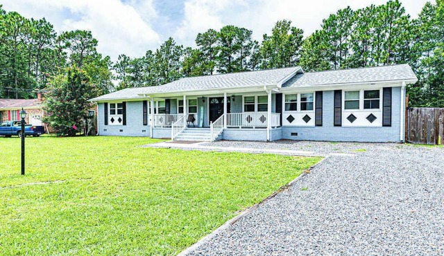 Beach Bum Game House Games and Salt Pool