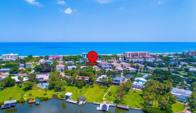 Beach Bungalows By The Sea 2