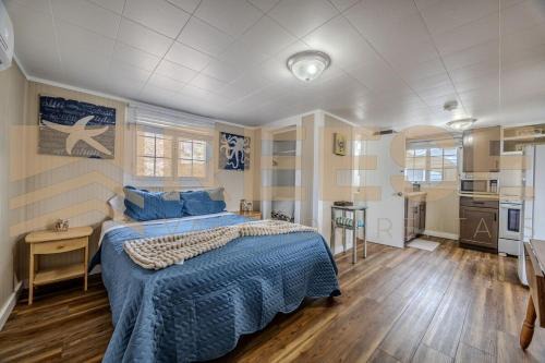 Beach Cabin #2