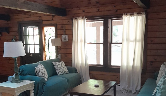 Beach Cabin With Pool- Only 4 Miles From The Beach