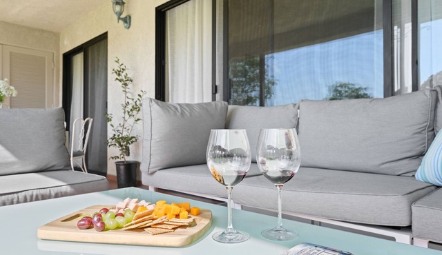 Beach Cities Quiet Getaway - 1.5 mins from Ocean front