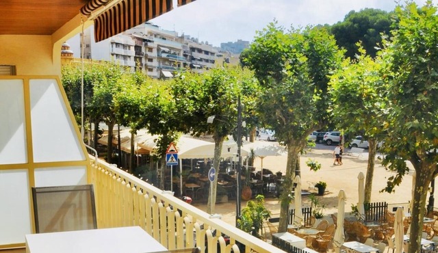 Beach CostaBravaSi - 1st sea line, A/C, wifi