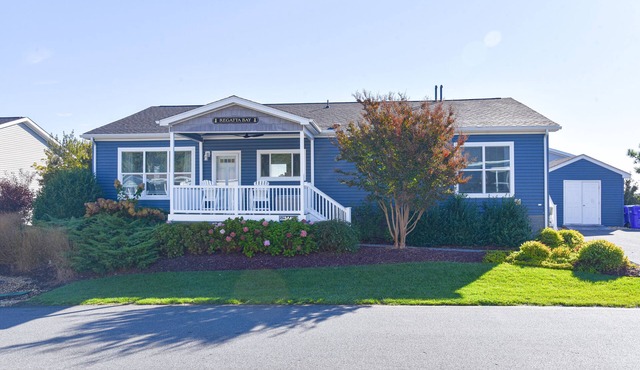 Beach comfort-lovely home, beach, pools, pet friendly!