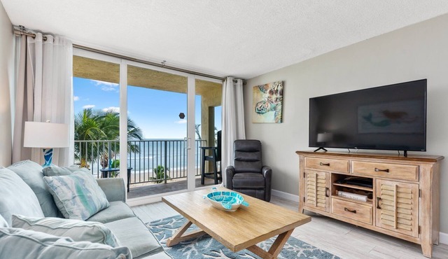 Beach Condo/High-End Finishes/Island Beach Resort/No Cleaning Fee/Condo 403