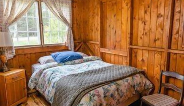 Beach Cottage - Chestnut - Hubbards Beach