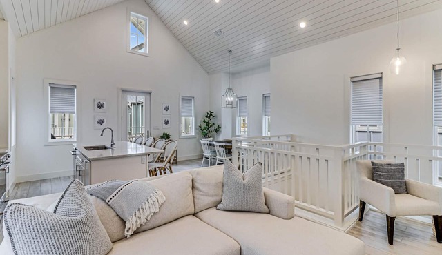 Beach Cottage on Sunset Park@Cinnamon Shore Near Great Amenities & Pizzeria