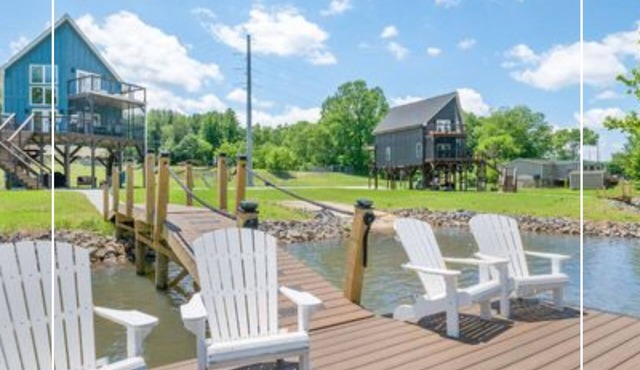 Beach cottage on the Catawba River with lots of outdoor space!