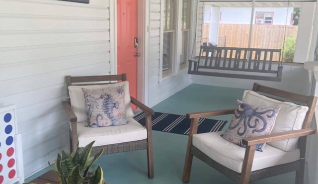 Beach Cottage | Screened Porch | Fenced Yard